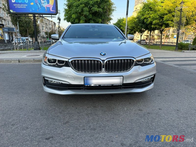 2017' BMW 5 Series photo #2