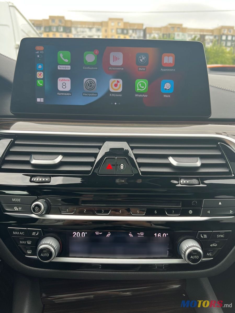 2017' BMW 5 Series photo #6