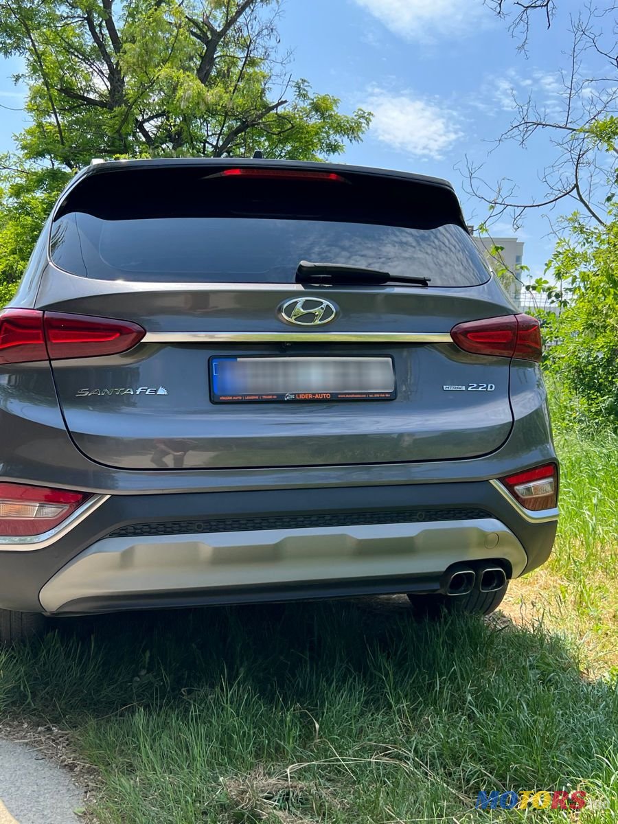 2018' Hyundai Santa Fe photo #4