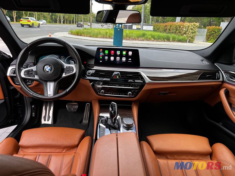 2019' BMW 5 Series photo #6