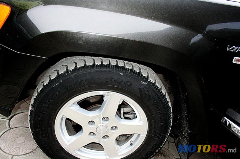 2007' Jeep Grand Cherokee photo #5