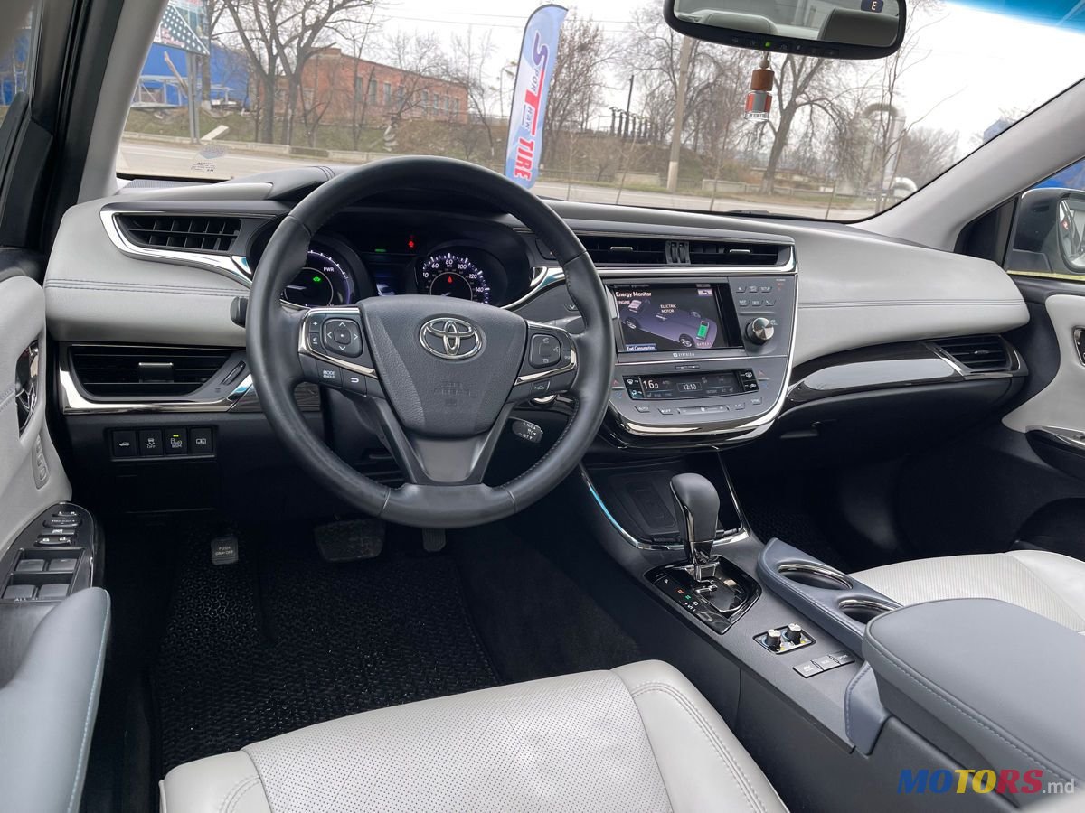 2013' Toyota Avalon photo #5