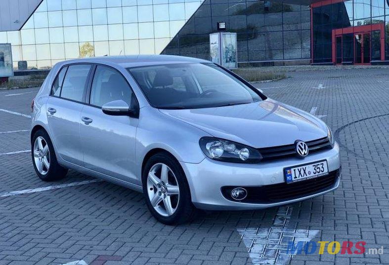 2010' Volkswagen Golf photo #1