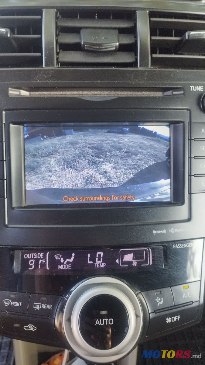 2012' Toyota Prius v photo #6