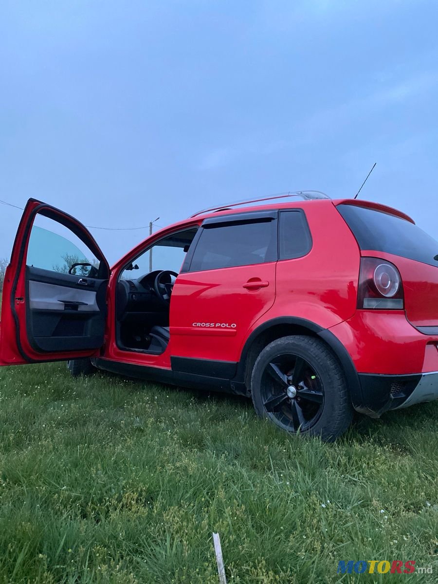 2006' Volkswagen Polo photo #4