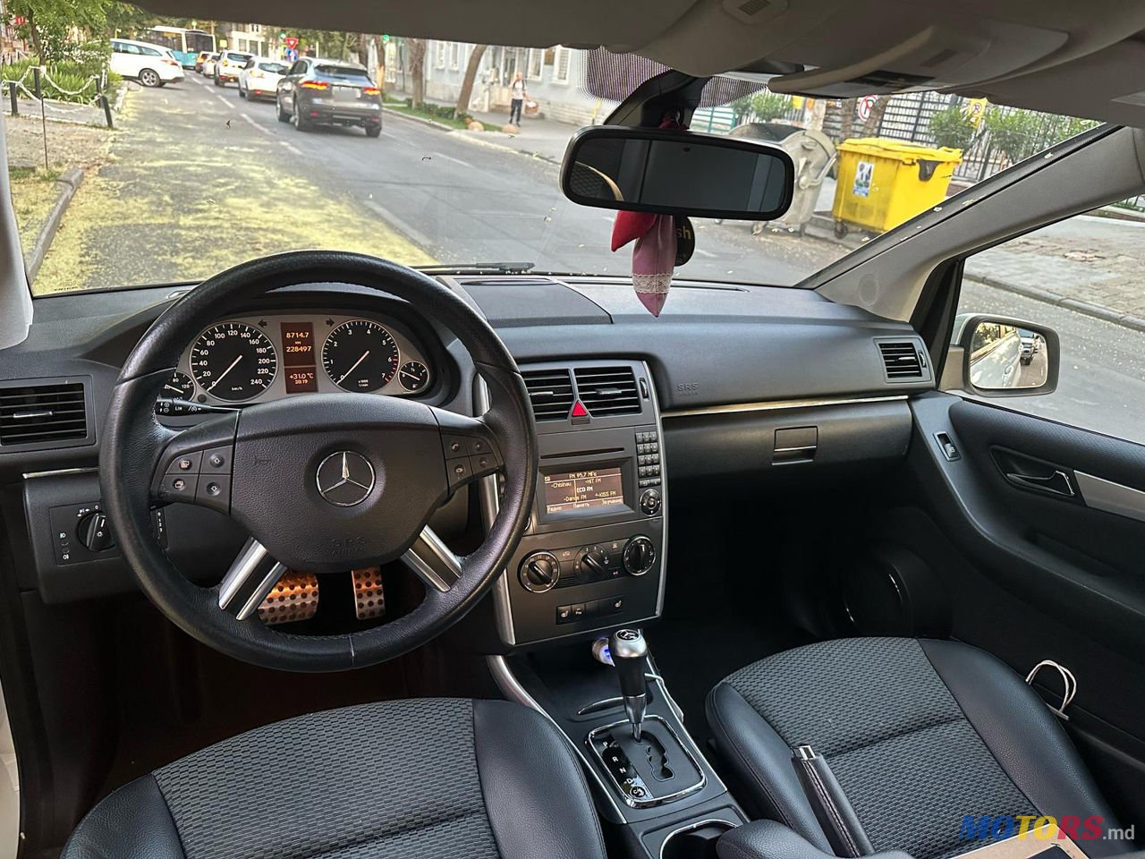 2011' Mercedes-Benz B-Class photo #4