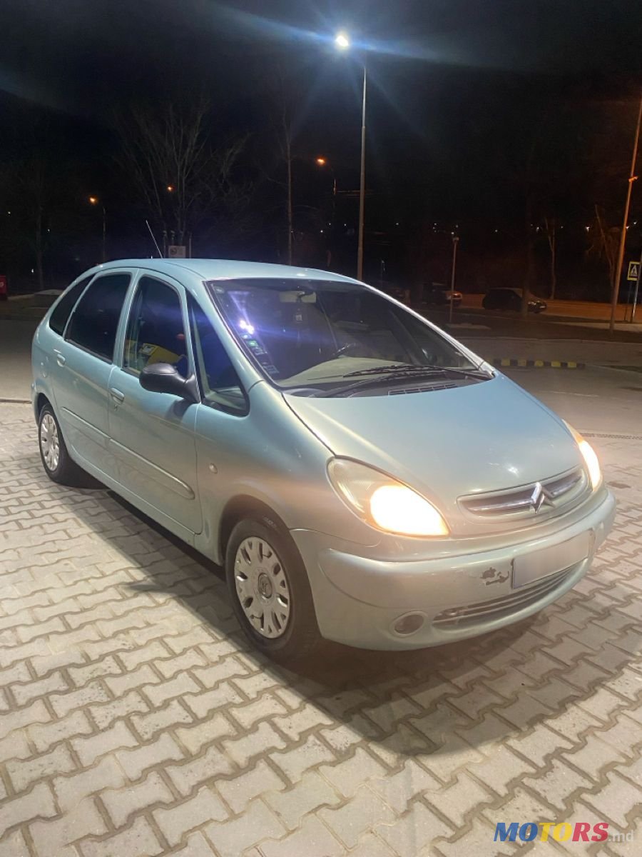 2003' Citroen Xsara Picasso photo #1