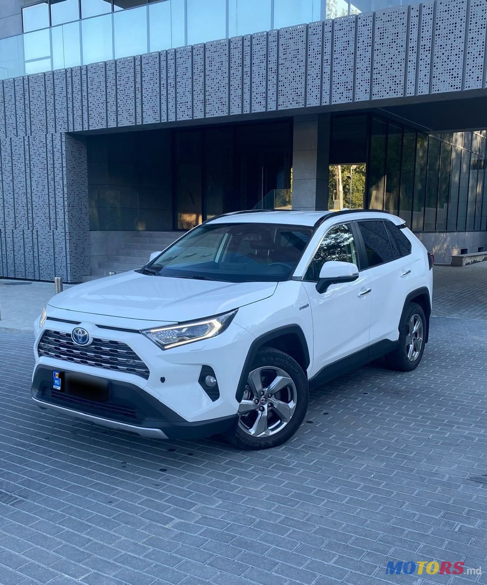 2019' Toyota RAV4 photo #1