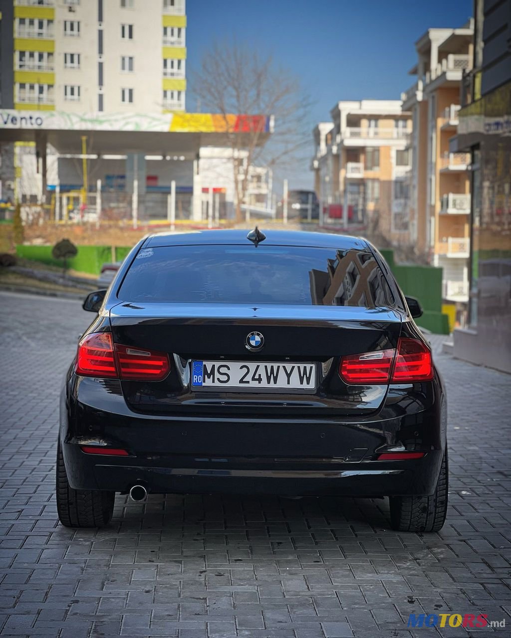 2012' BMW 3 Series photo #6