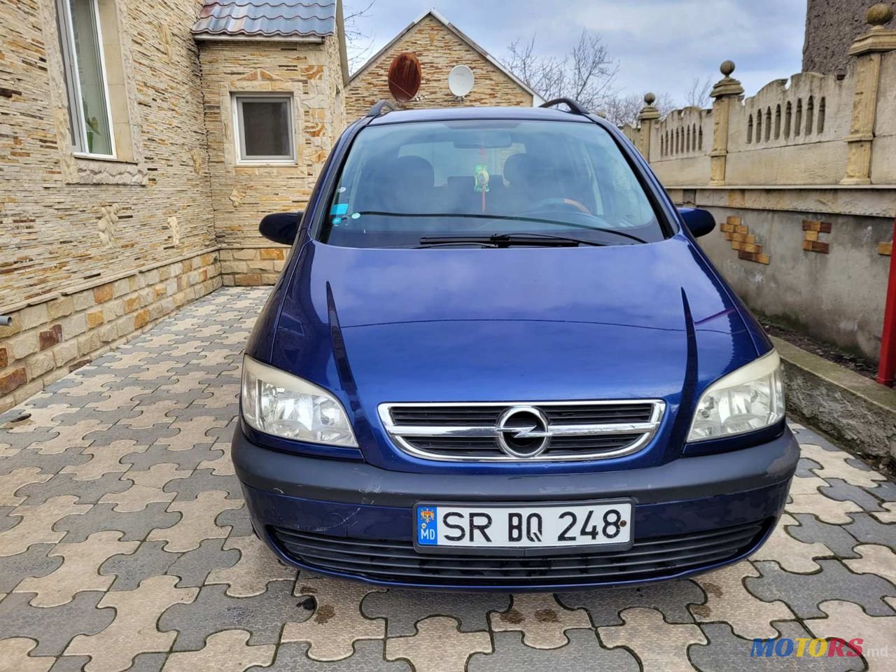 2004' Opel Zafira photo #3