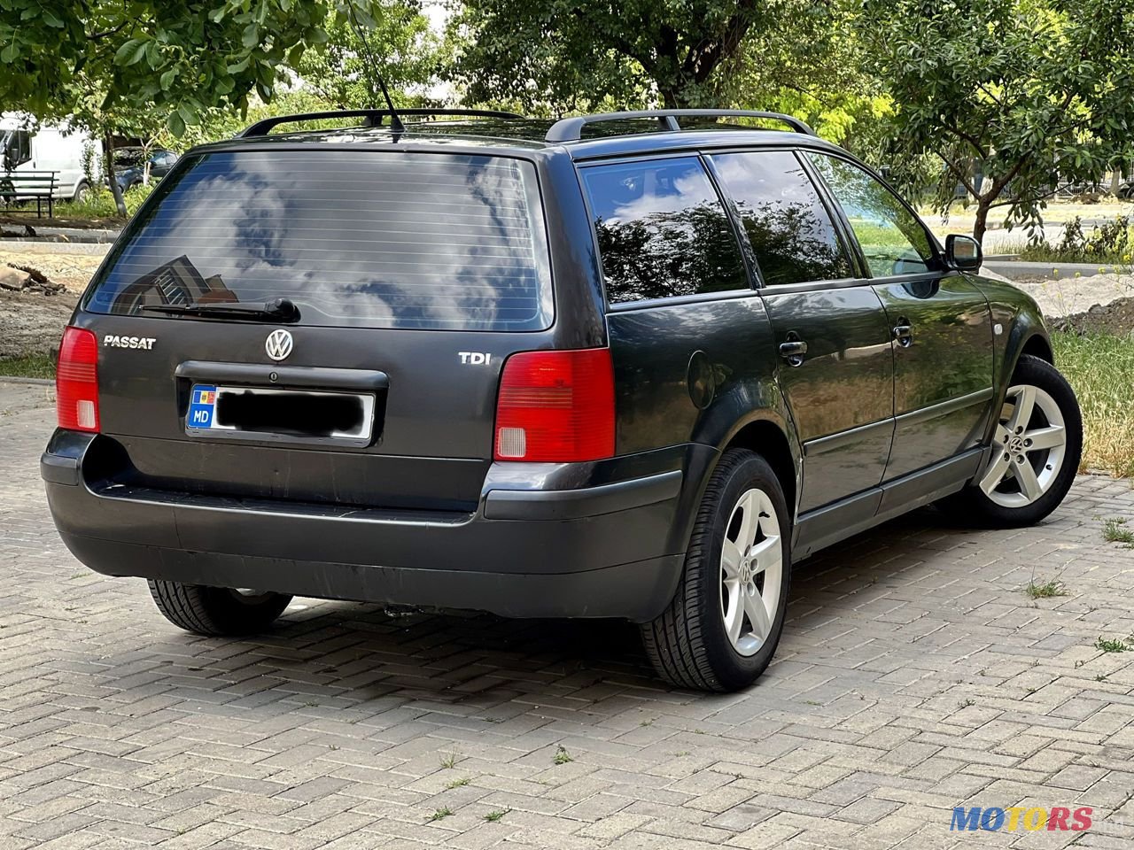 2000' Volkswagen Passat photo #4