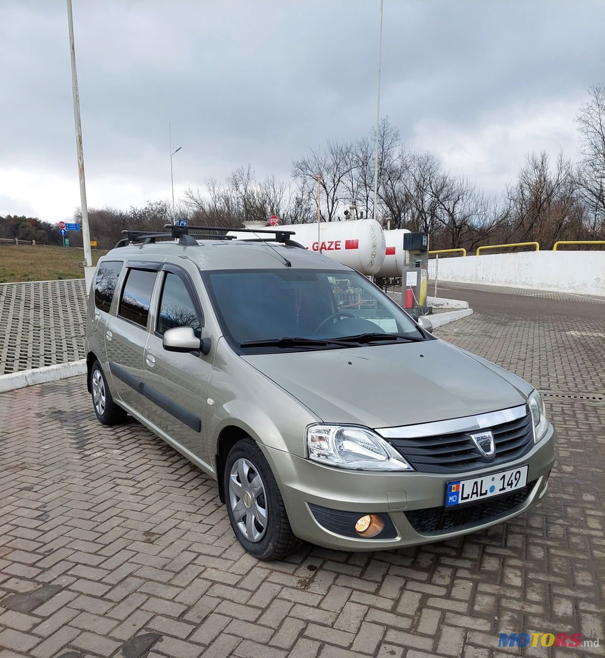 2012' Dacia Logan Mcv photo #1