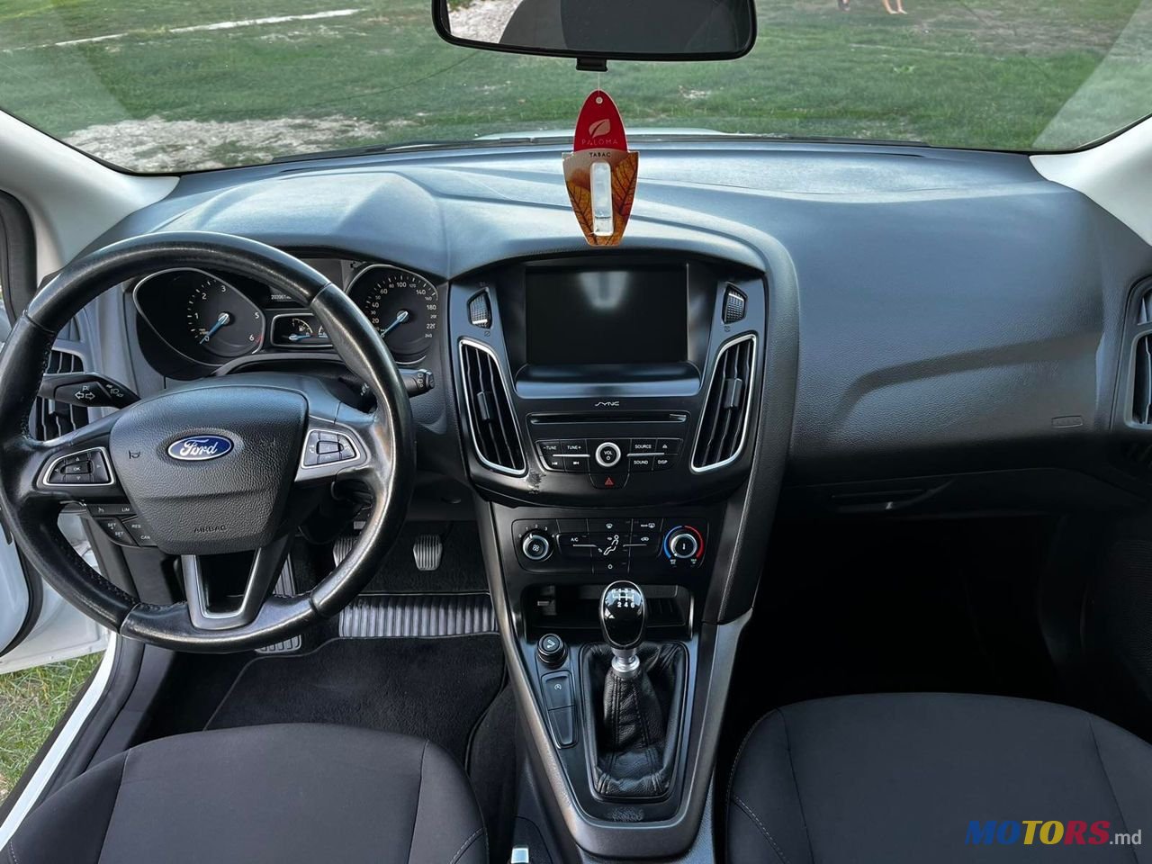 2016' Ford Focus photo #5