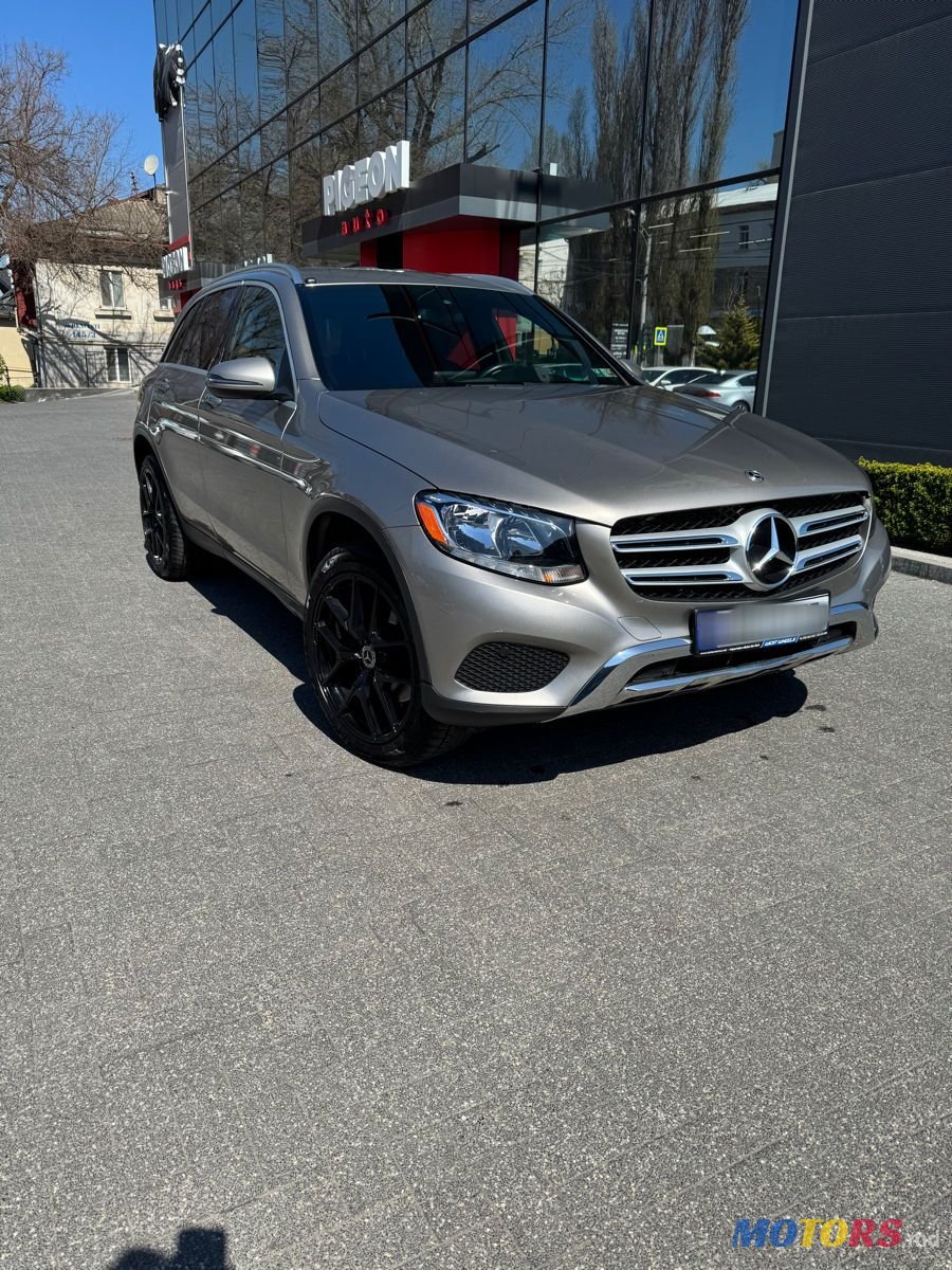 2018' Mercedes-Benz GLC photo #2