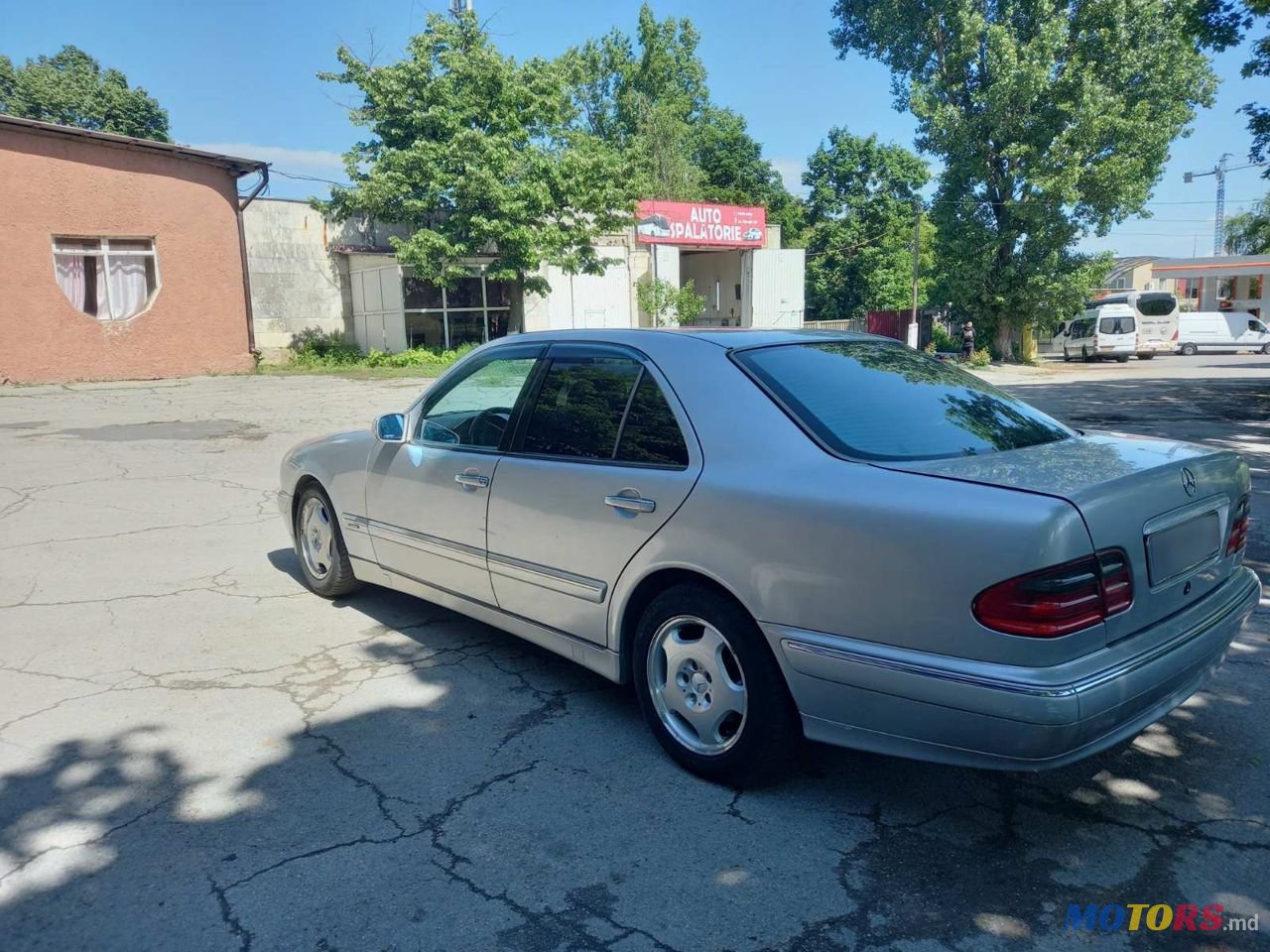 2000' Mercedes-Benz E-Class photo #1