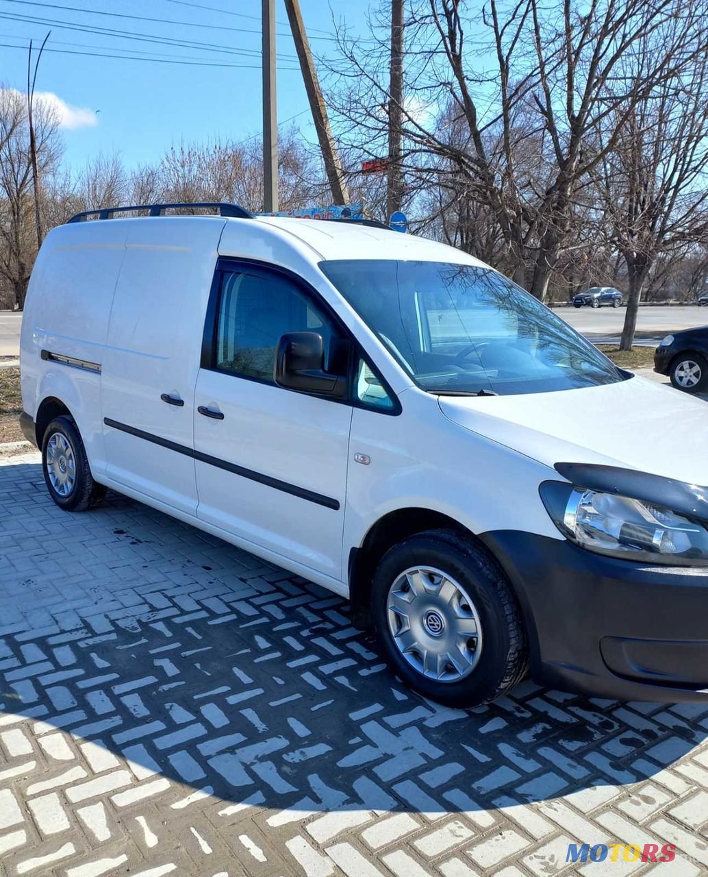 2011' Volkswagen Caddy photo #2