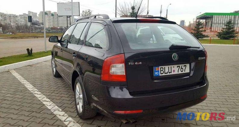 2011' Skoda Superb photo #1