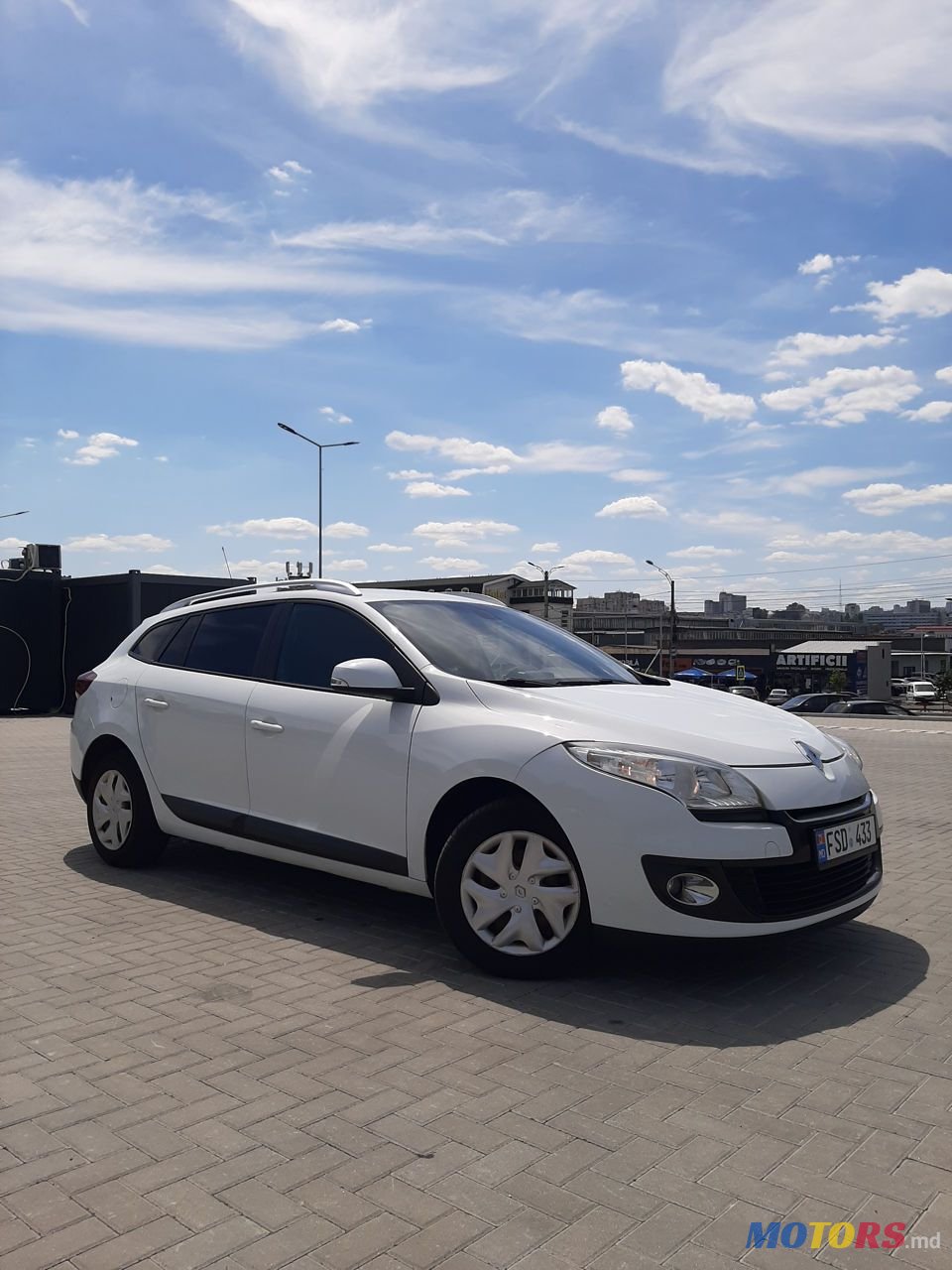 2013' Renault Megane photo #3