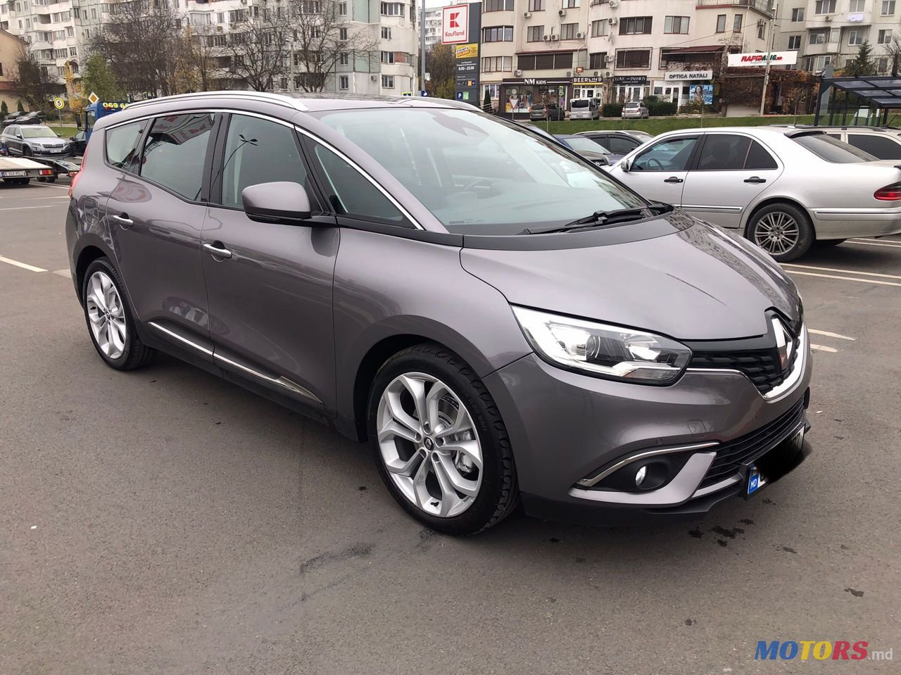 2017' Renault Grand Scenic photo #3