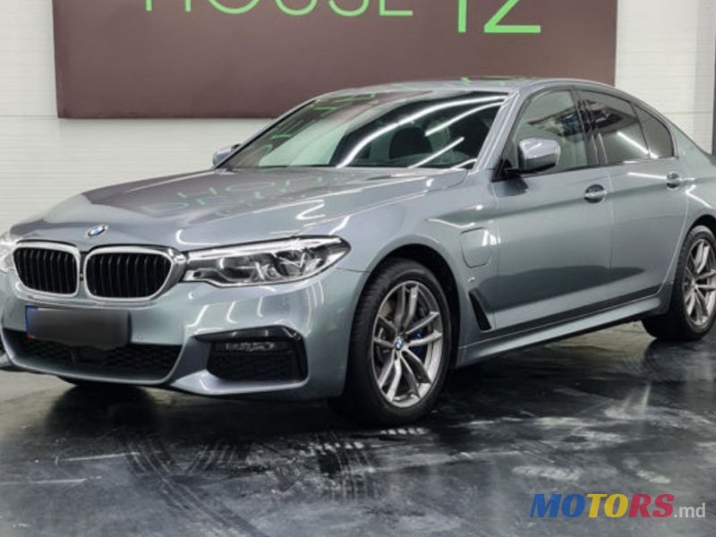 2018' BMW 5 Series photo #1