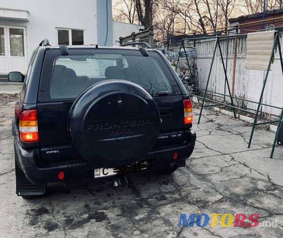 2001' Opel Frontera photo #2