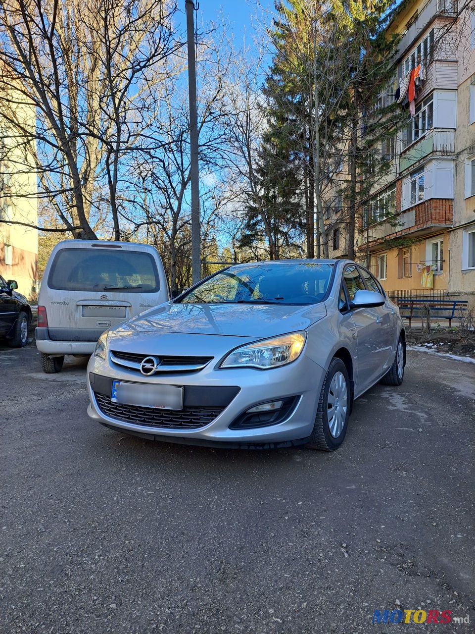 2014' Opel Astra photo #1