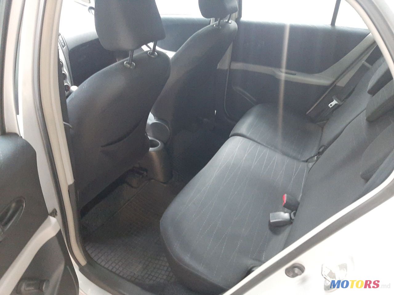 2007' Toyota Yaris photo #6