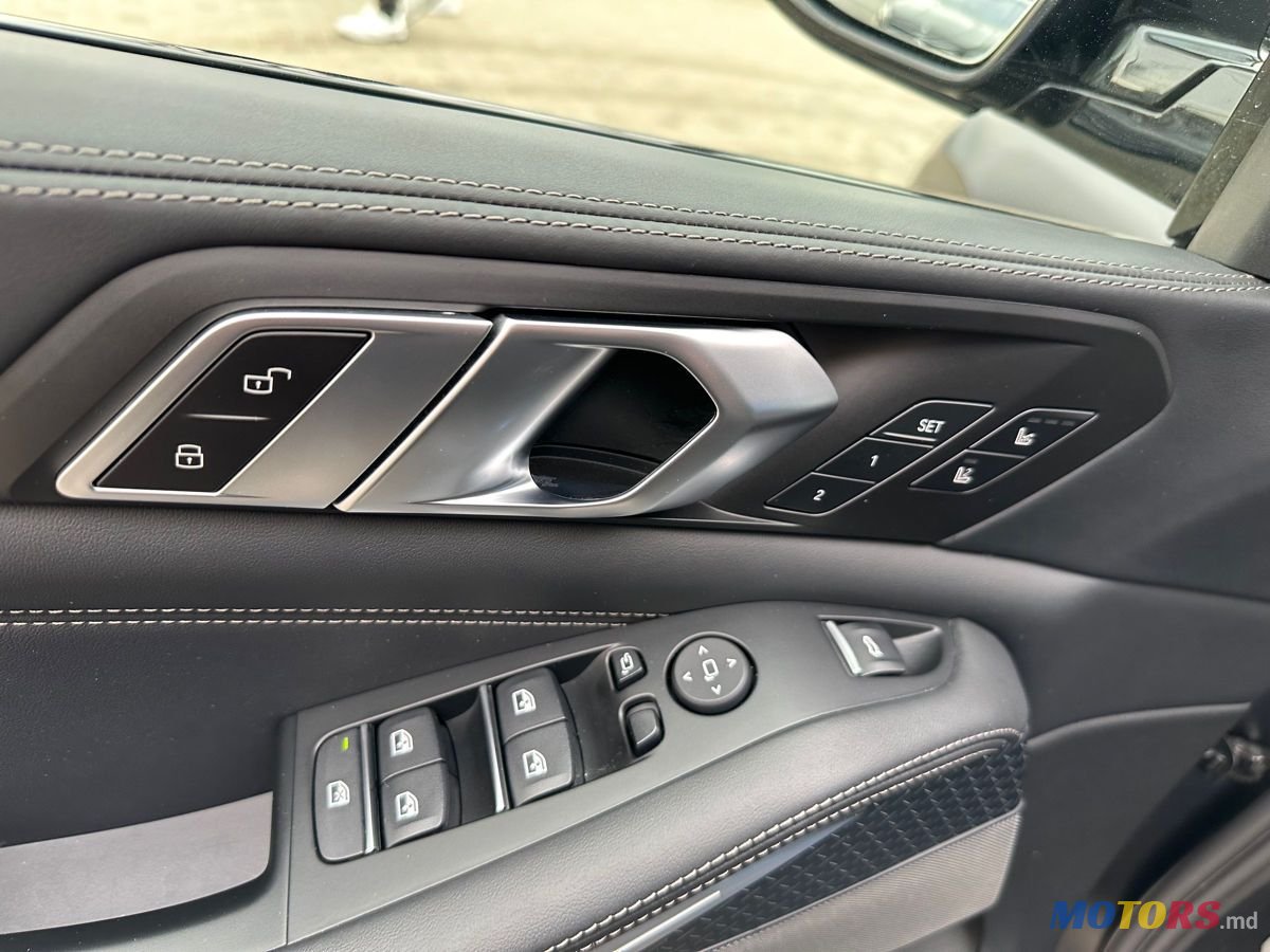 2022' BMW X5 photo #6