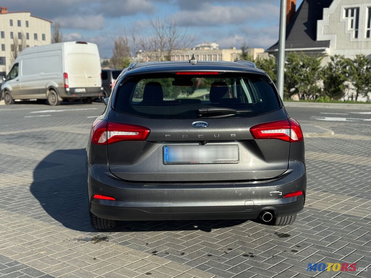 2020' Ford Focus photo #5