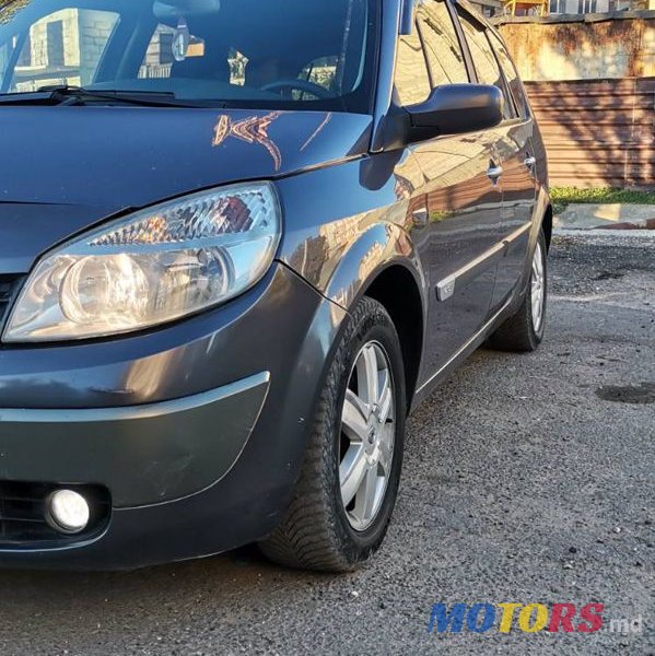 2005' Renault Grand Scenic photo #5