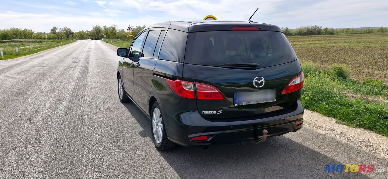 2011' Mazda 5 photo #2