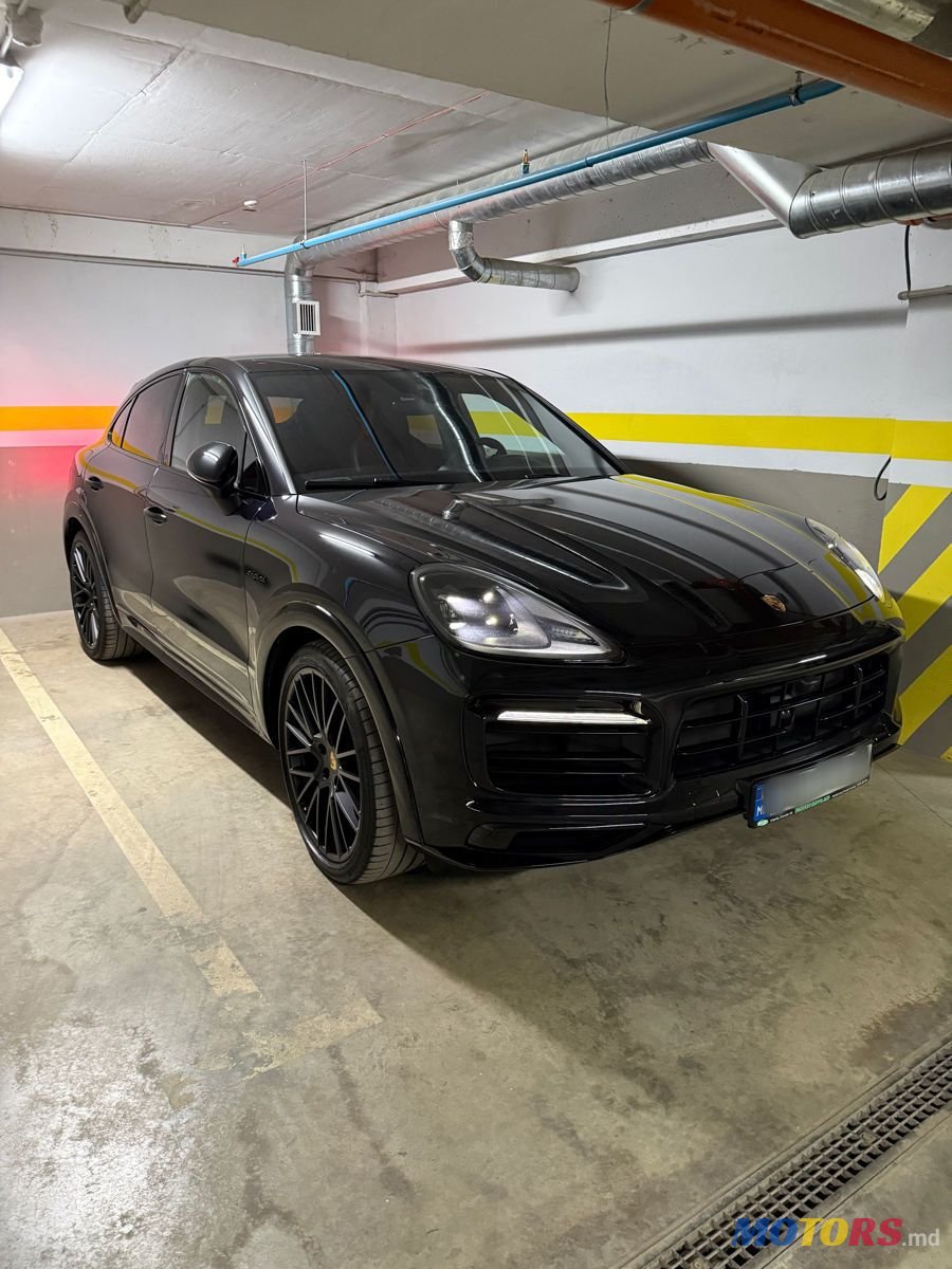 2021' Porsche Cayenne Coupe photo #1