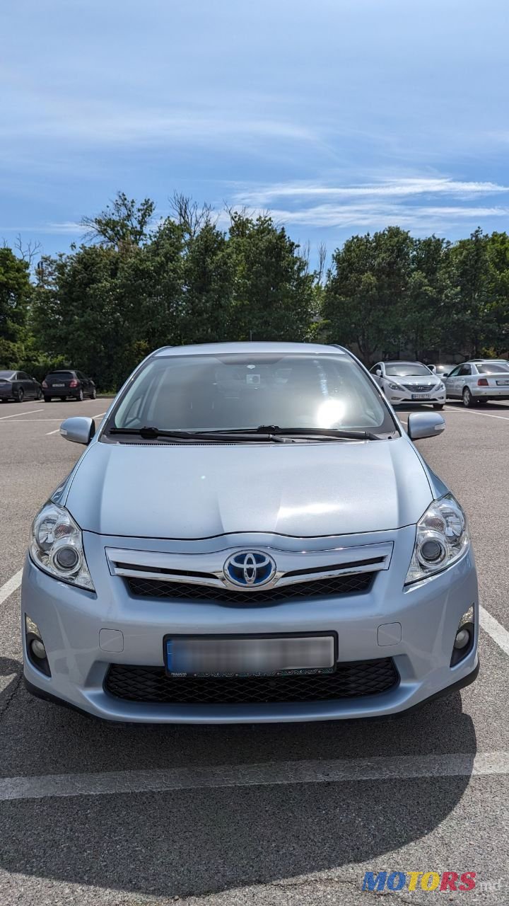 2010' Toyota Auris photo #1