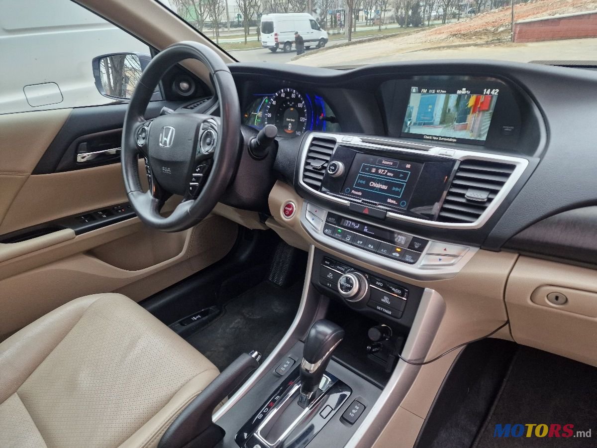 2013' Honda Accord photo #6