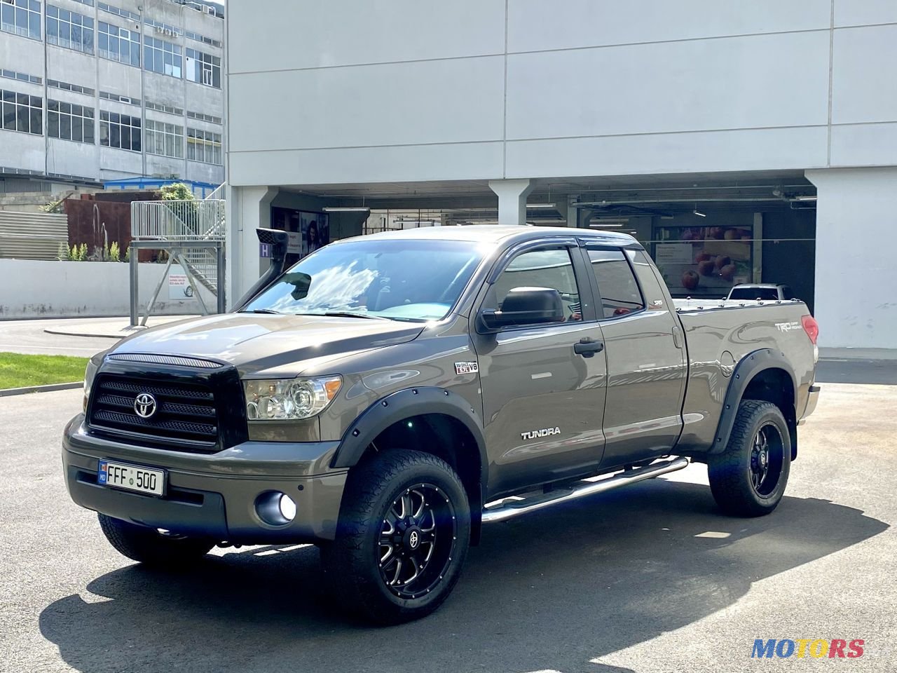 2007' Toyota Tundra photo #2