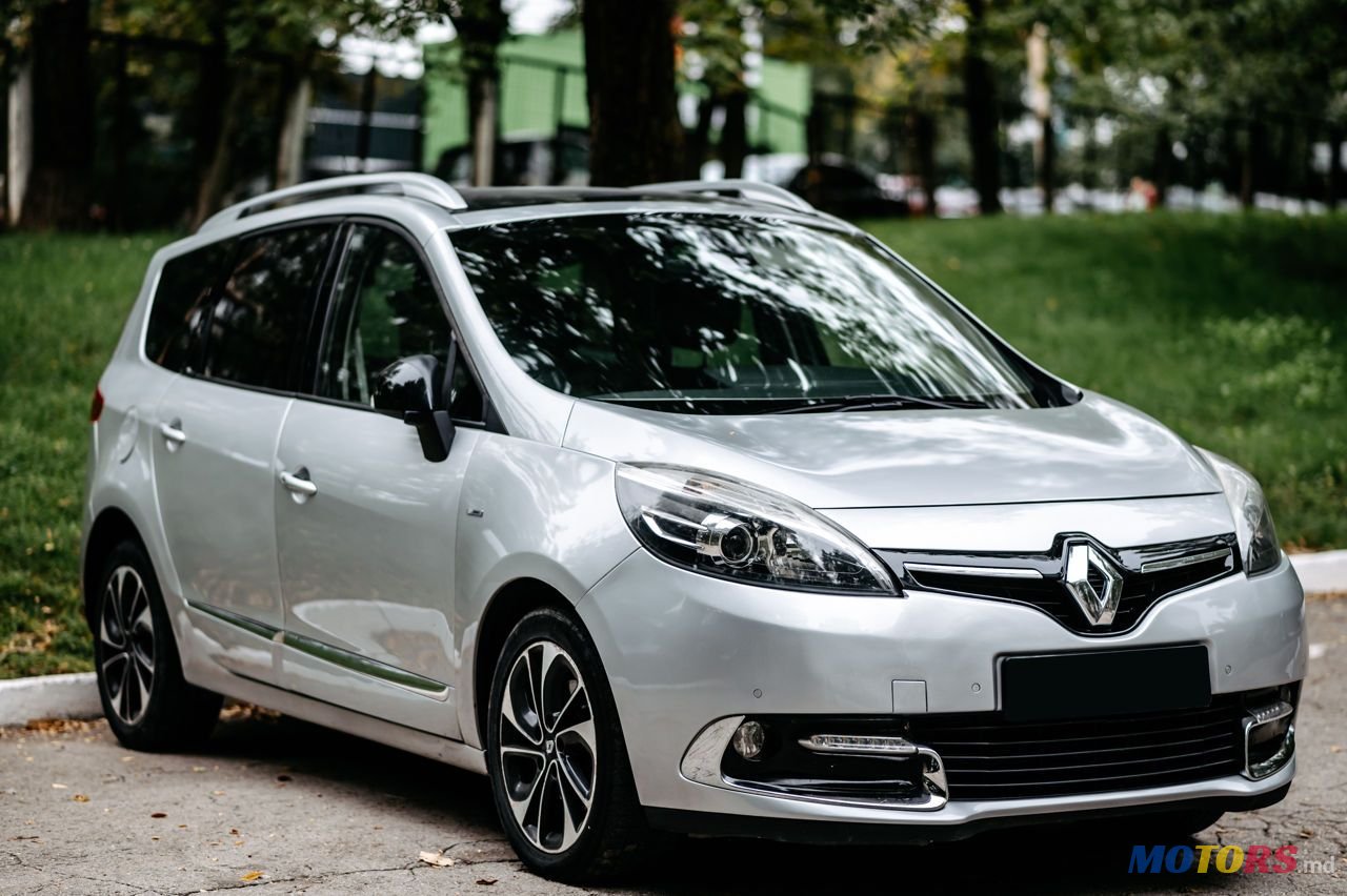 2016' Renault Grand Scenic photo #2