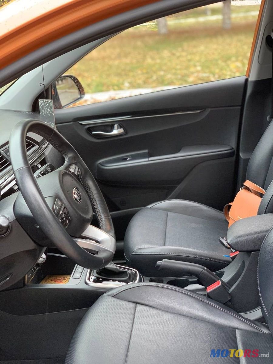 2019' Kia Rio X-Line photo #5
