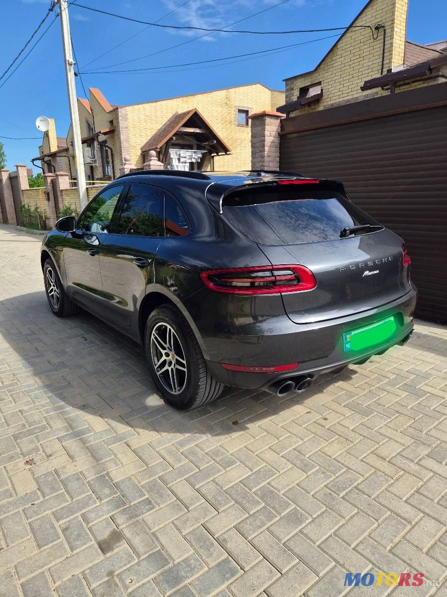 2018' Porsche Macan photo #4