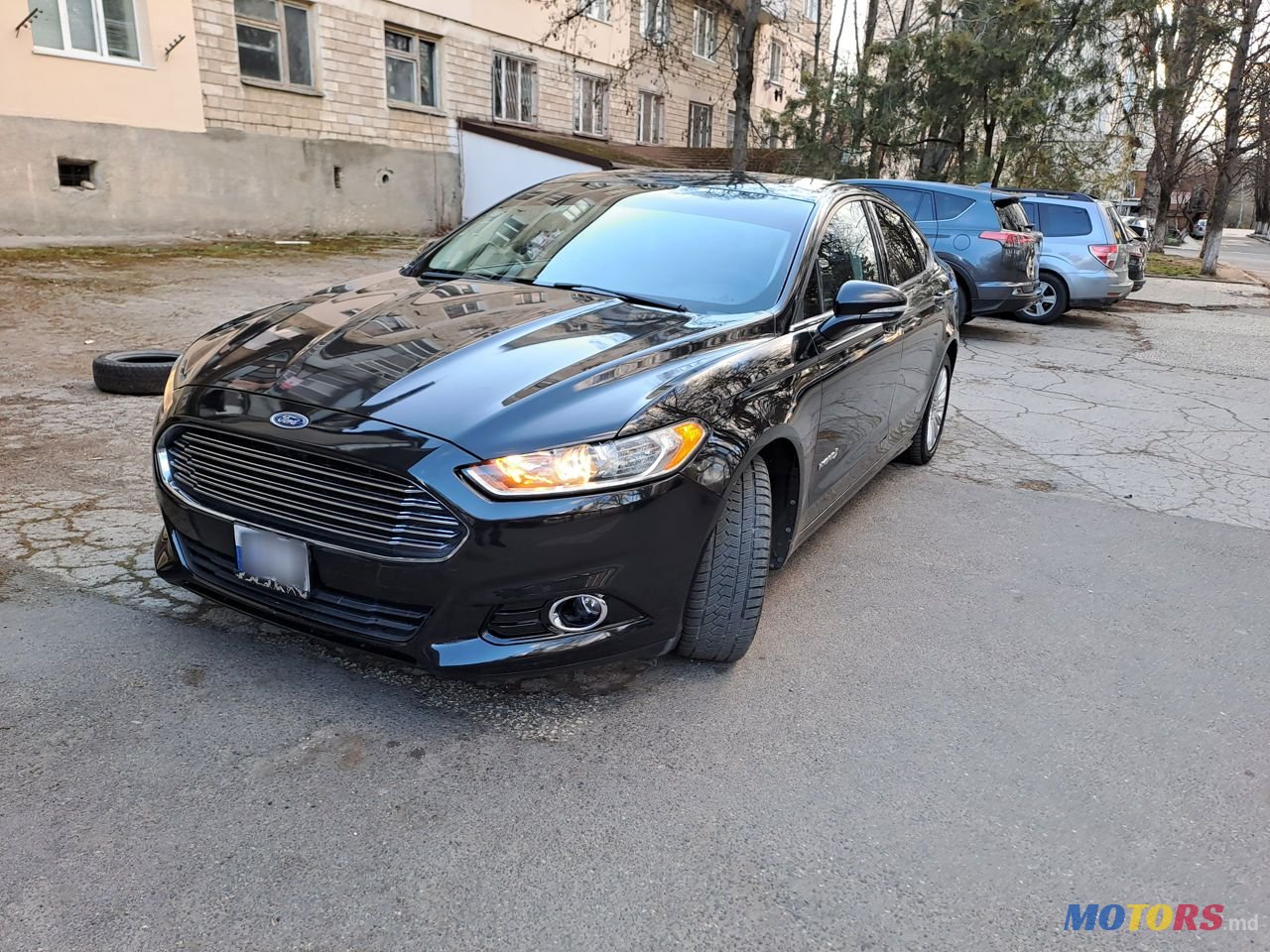 2013' Ford Fusion photo #2