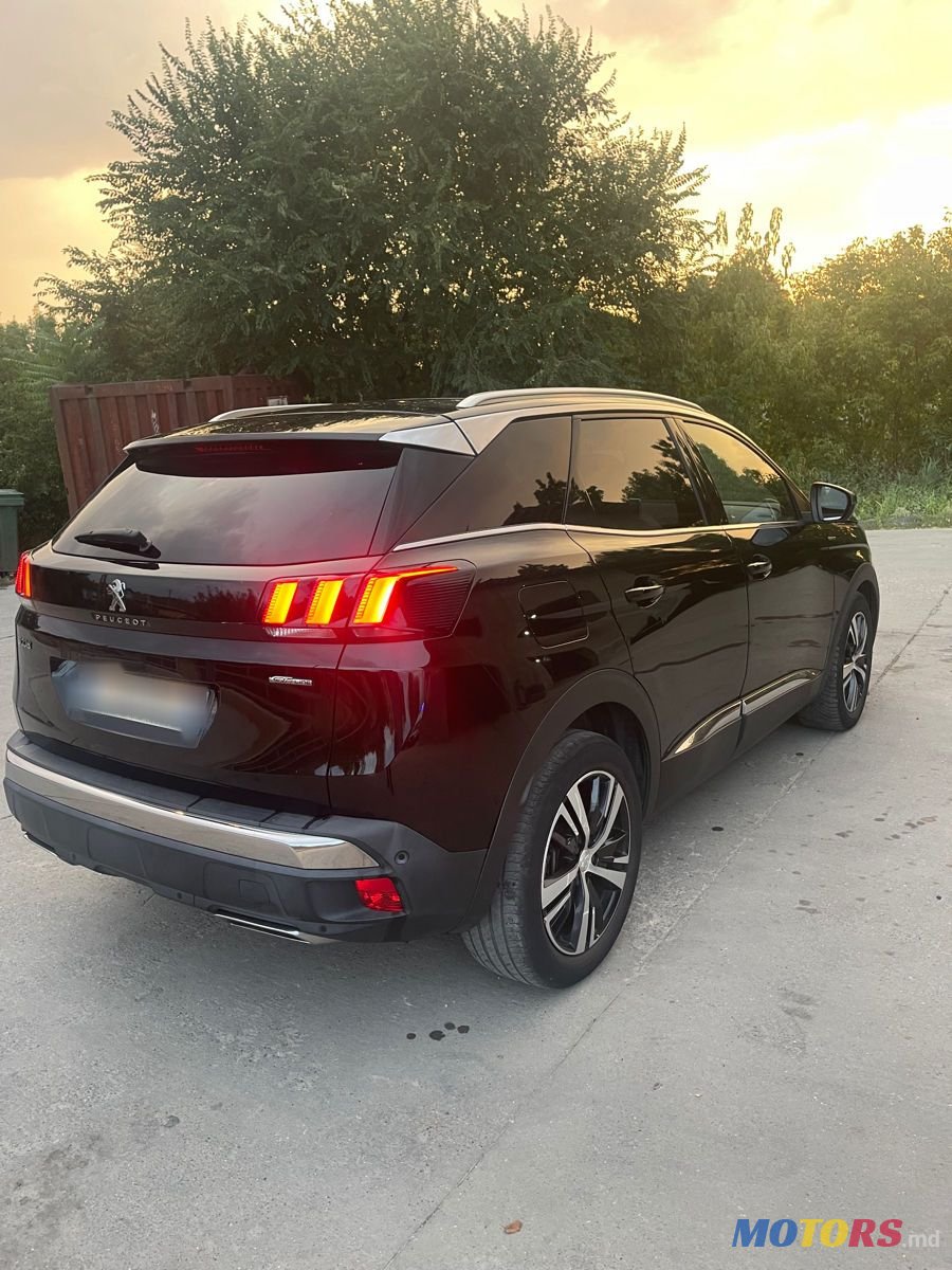 2020' Peugeot 3008 photo #2
