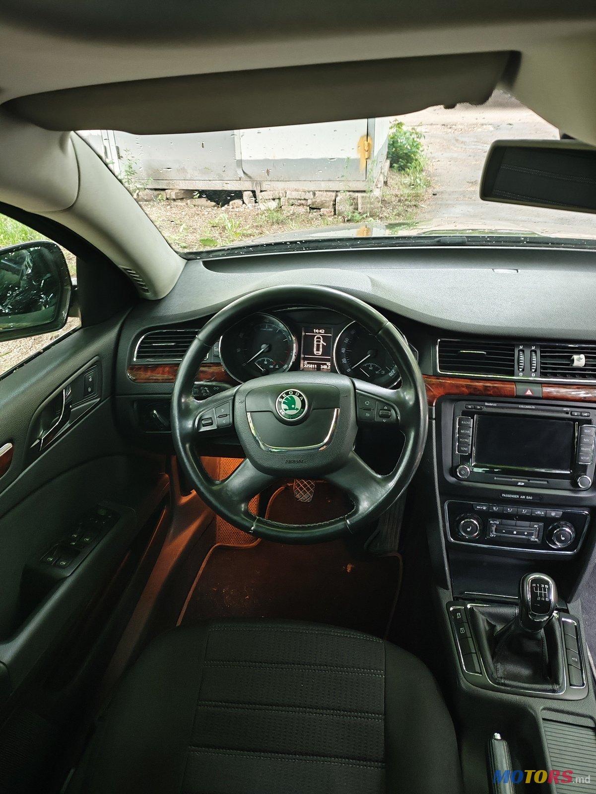 2010' Skoda Superb photo #5