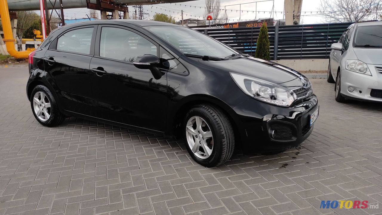 2013' Kia Rio photo #4