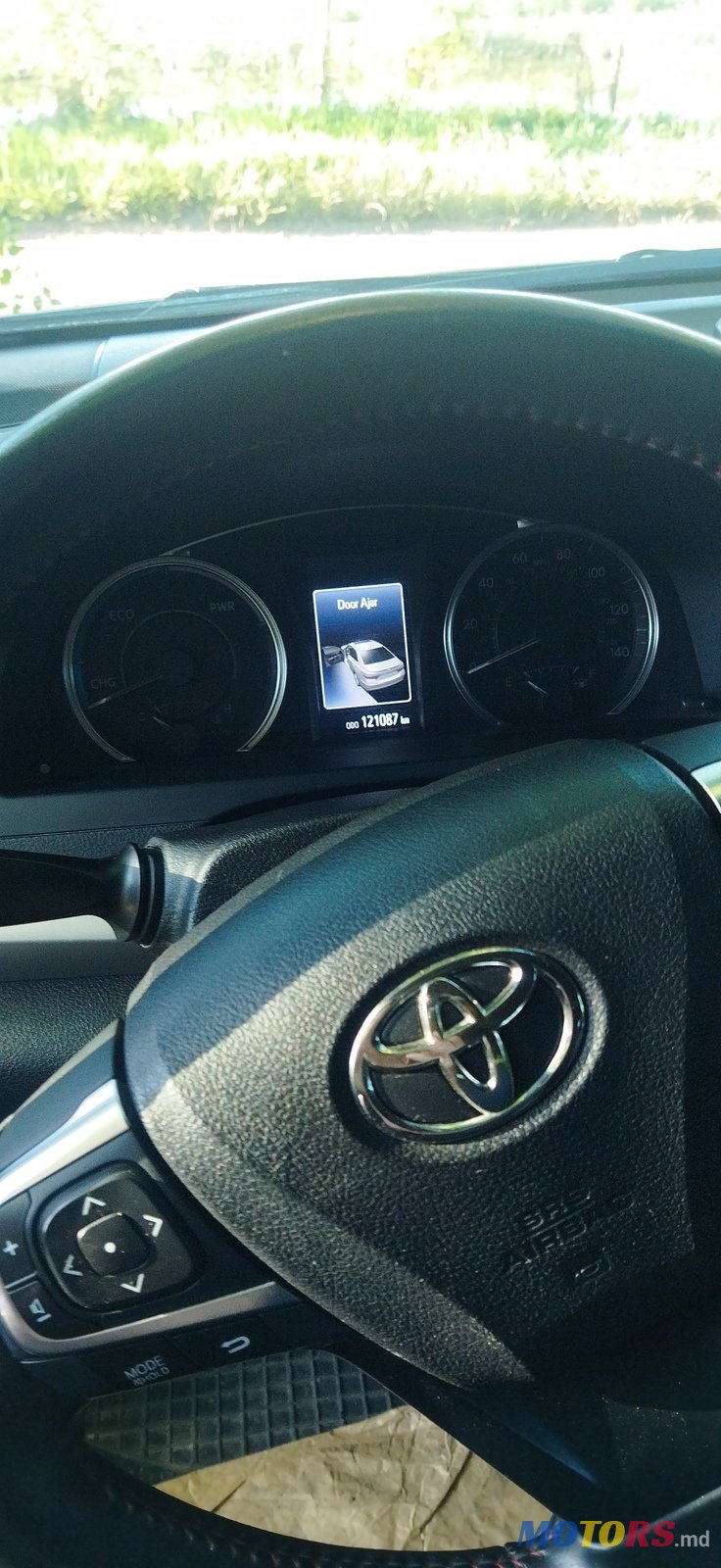 2015' Toyota Camry Hybrid V55 photo #3