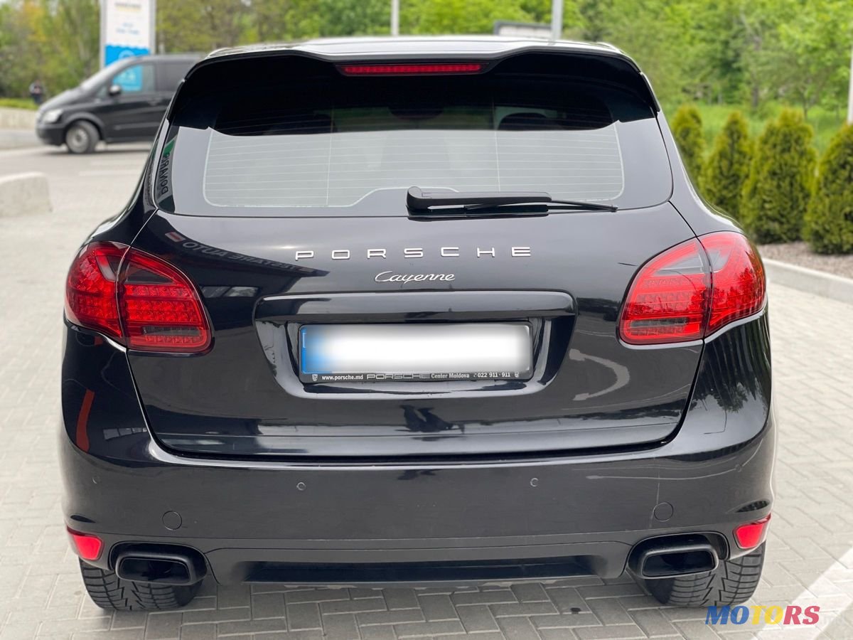 2011' Porsche Cayenne photo #4