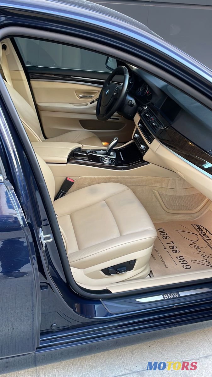 2013' BMW 5 Series photo #4