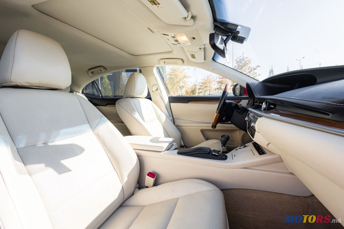 2015' Lexus Es Series photo #6