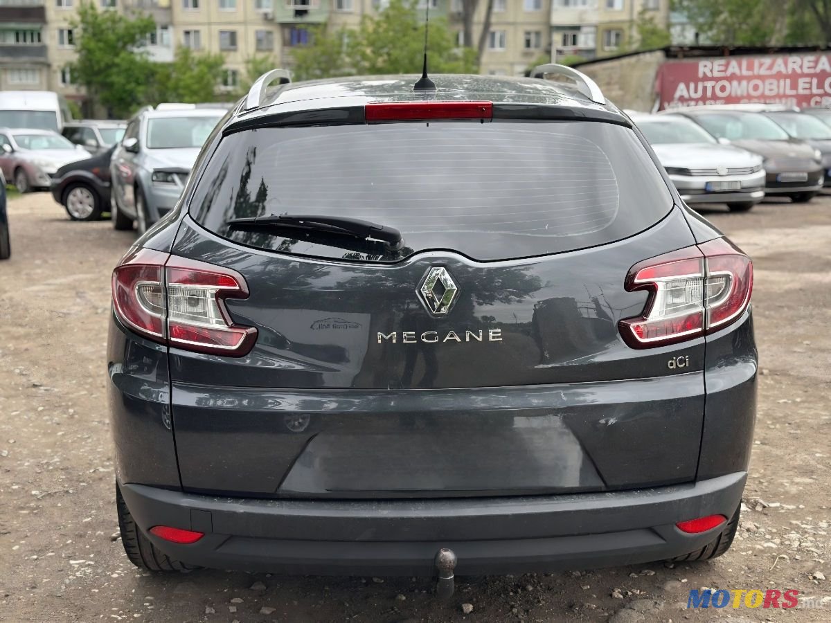 2014' Renault Megane photo #3