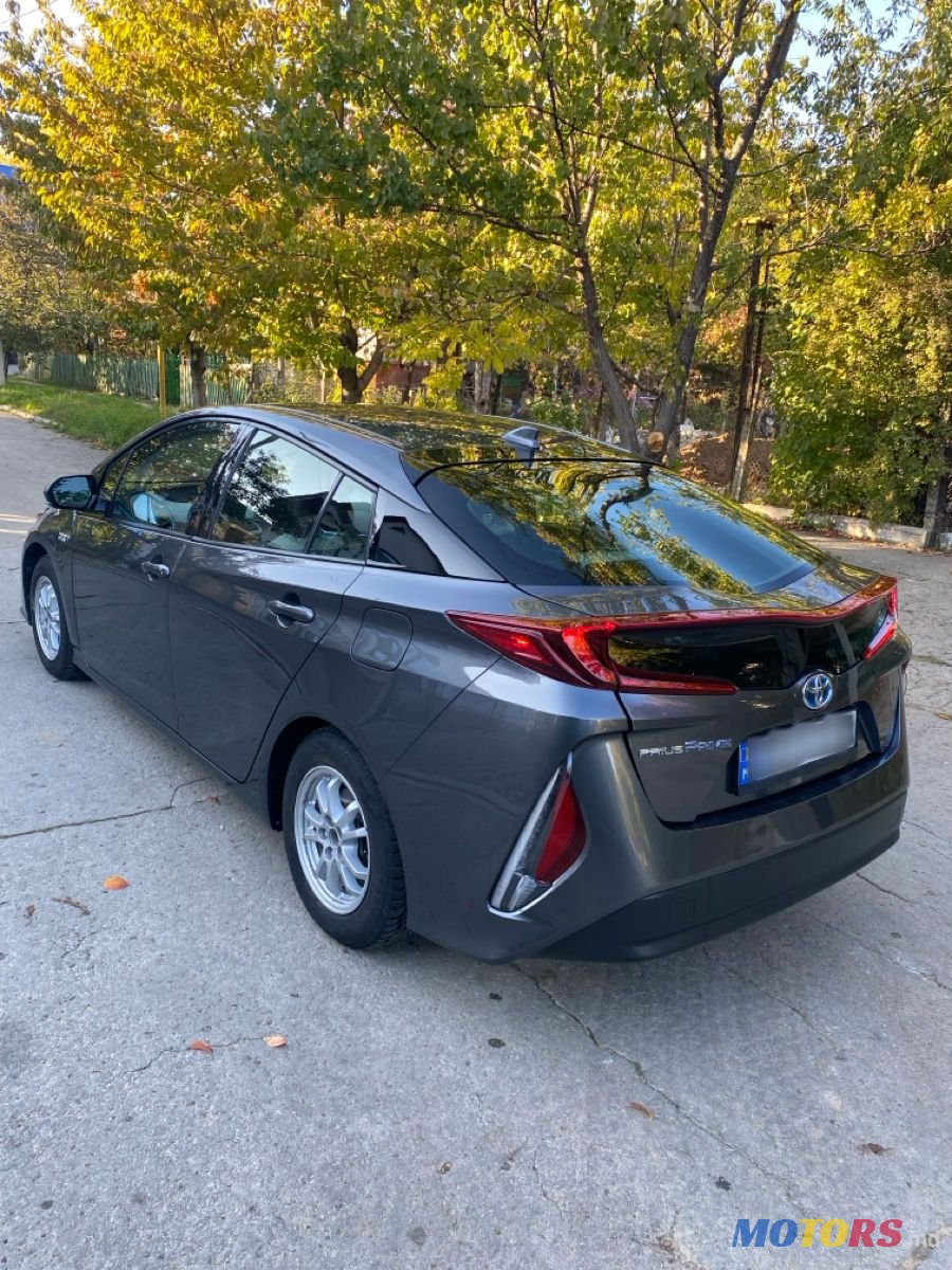2016' Toyota Prius Prime photo #4