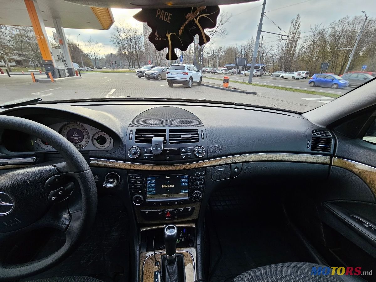 2007' Mercedes-Benz E Класс photo #3