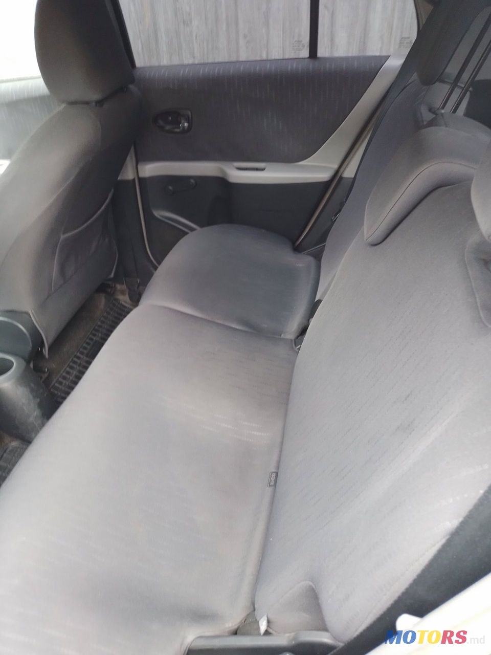 2009' Toyota Yaris photo #5